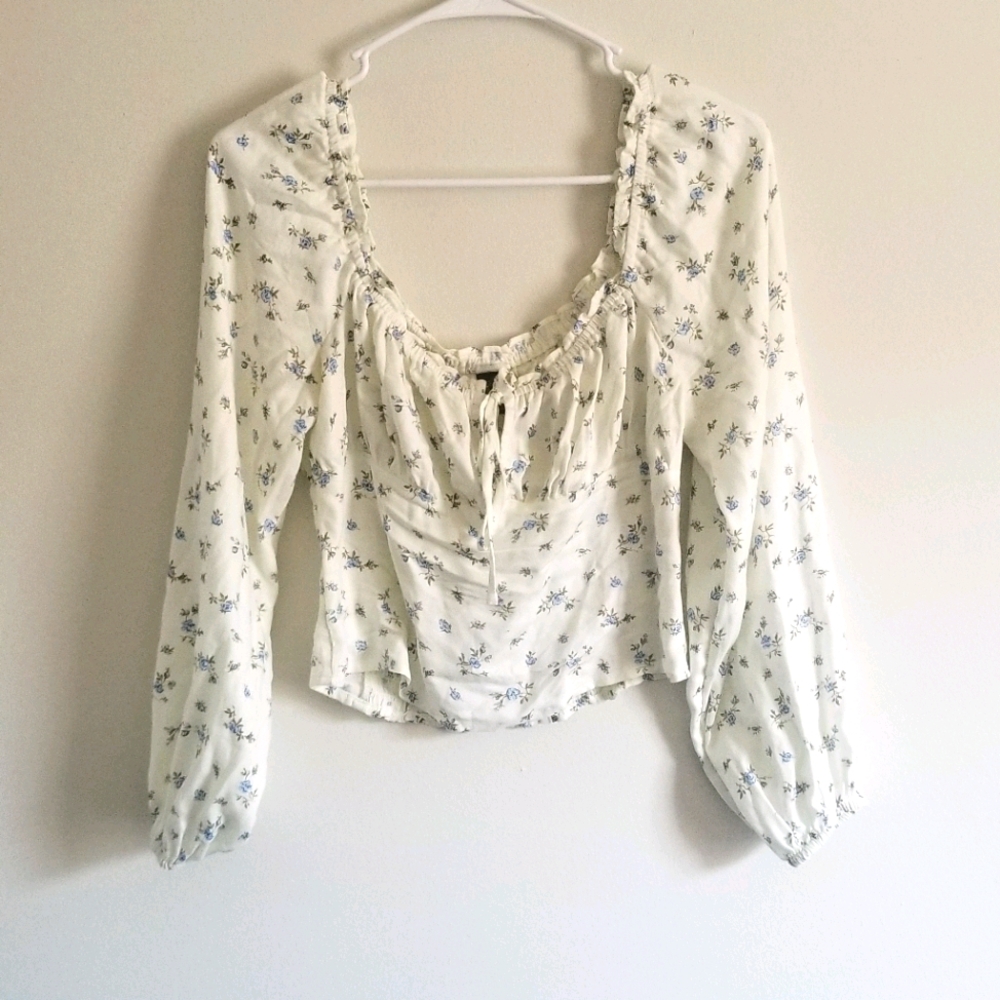 Floral top